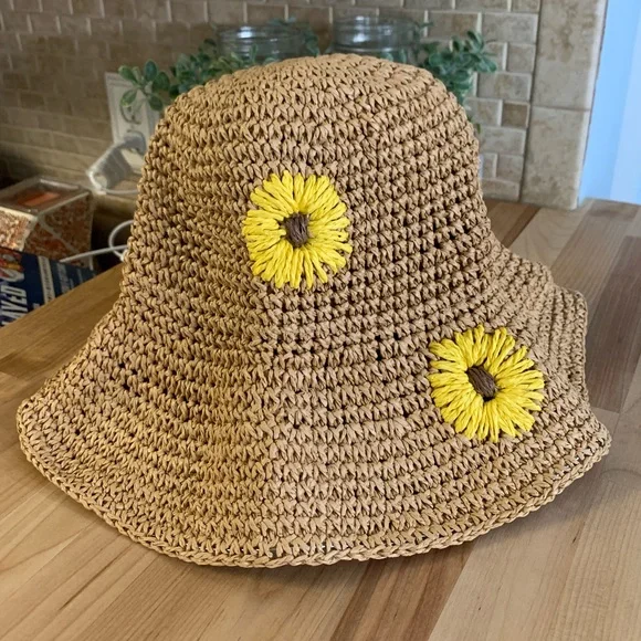 Khaki Flower Decor Straw Hat - Picture 5 of 11